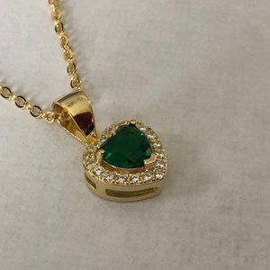 Synthetic emerald heart necklace with diamond